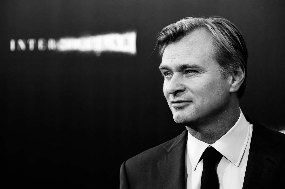 Lire la suite à propos de l’article Portrait Christopher Nolan : Le Maître des puzzles narratifs.