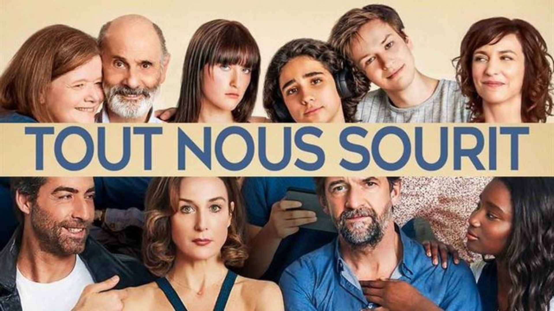 Lire la suite à propos de l’article Critique « Tout nous sourit » (2021) : Une famille peut en cacher une autre !