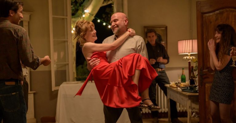 Critique « La fille d’un grand amour » (2025) : Un amour sans fin ? - ScreenTune